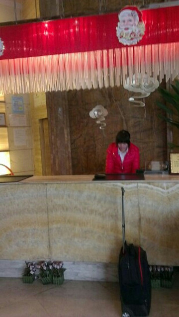 德盛道夫新华大酒店主图