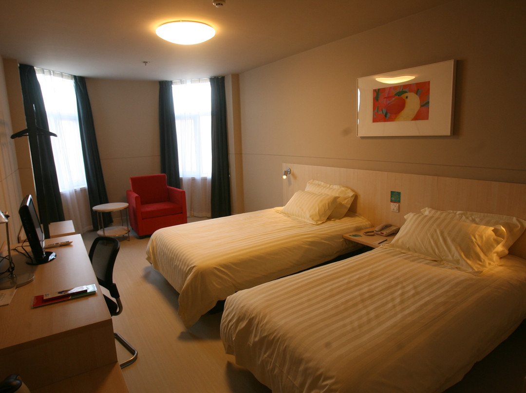 锦江之星秦皇岛开发区和平桥酒店主图