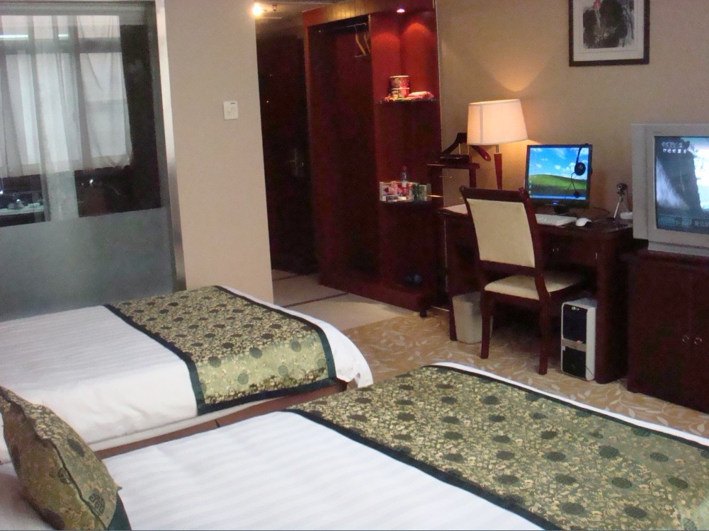 新开大酒店主图