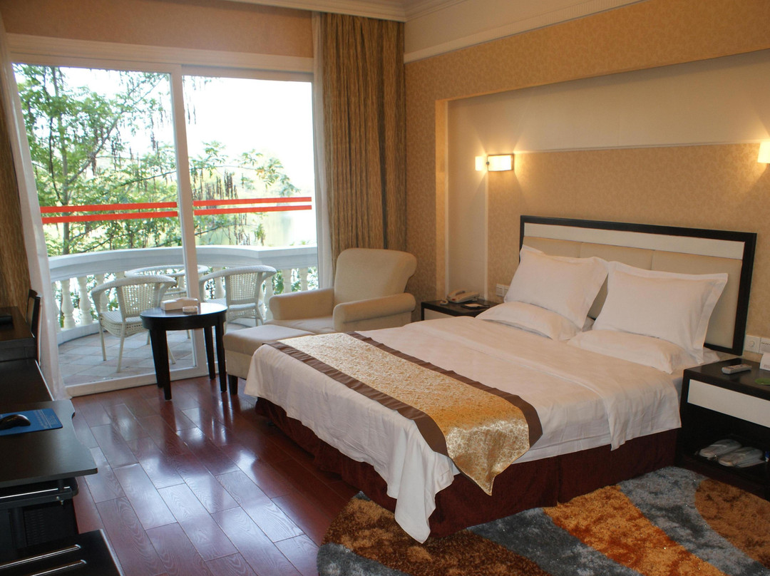 锰都大酒店主图