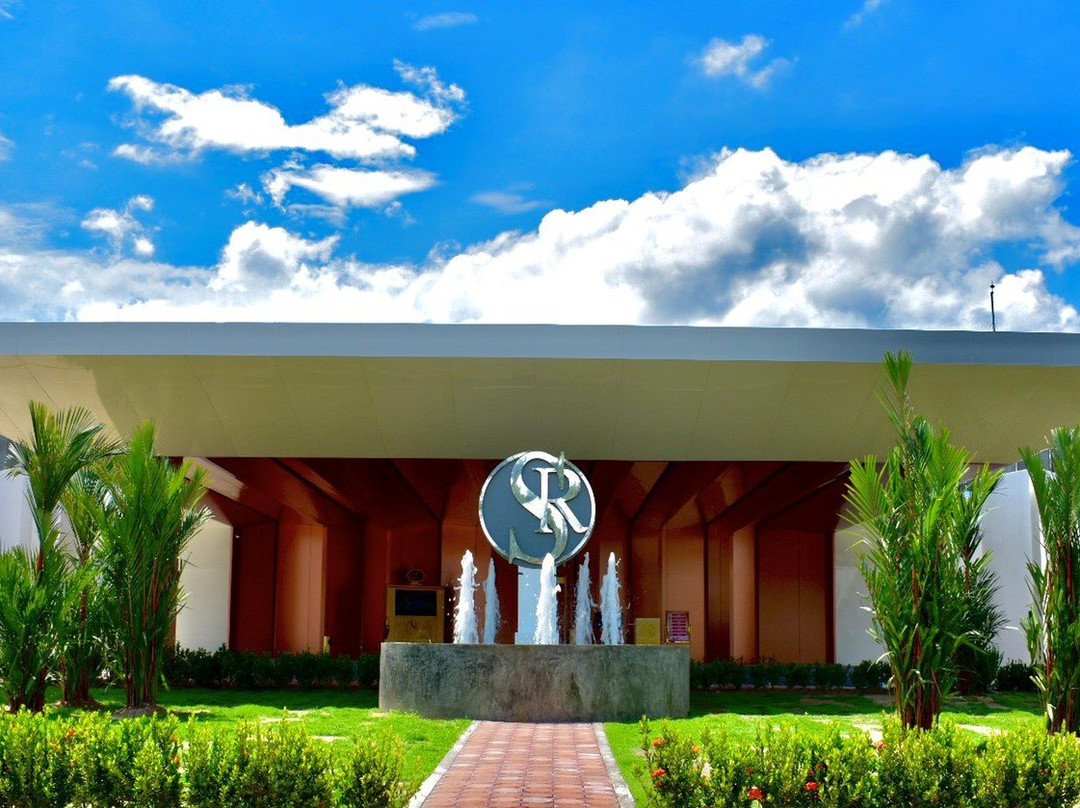 Savan Resorts Thakhek Club