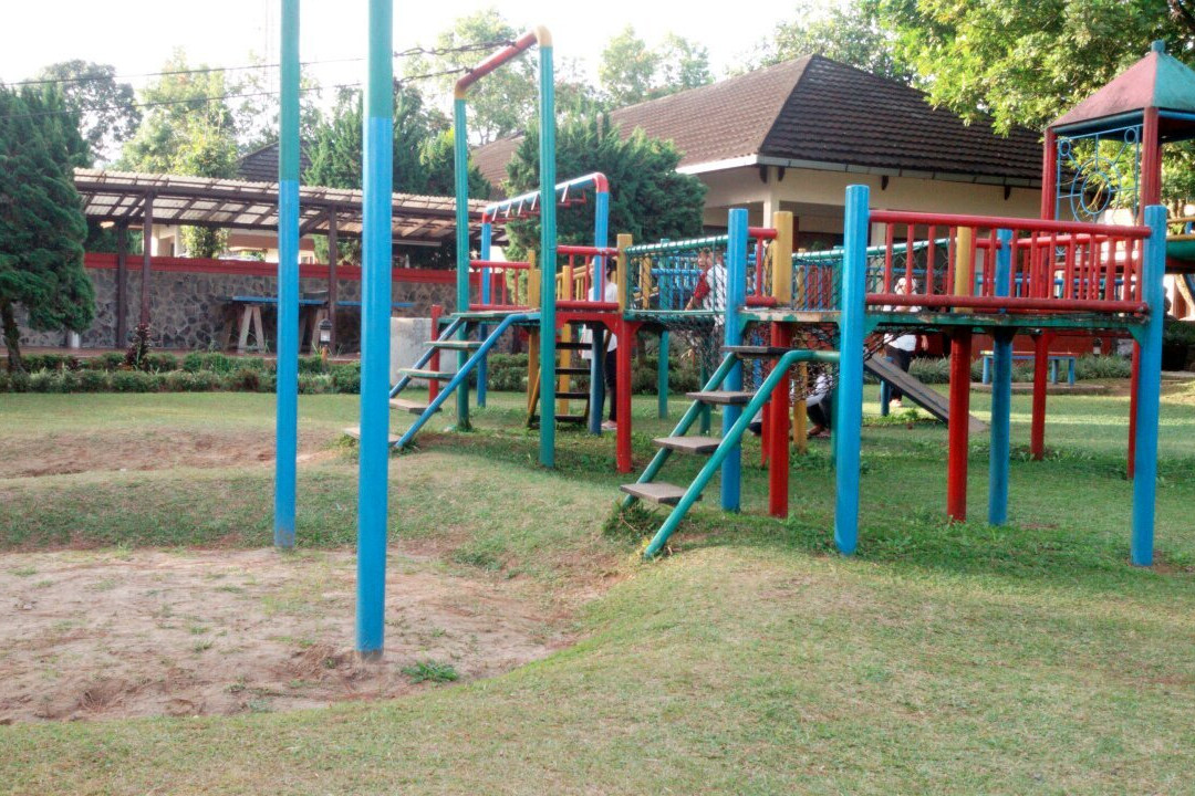 Maninjau酒店住宿-Parkside Nuansa Maninjau Resort