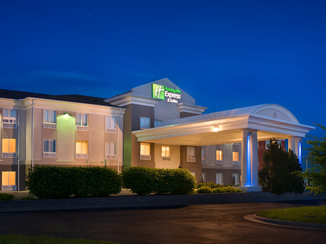 Holiday Inn Express & Suites Lawrence By IHG主图