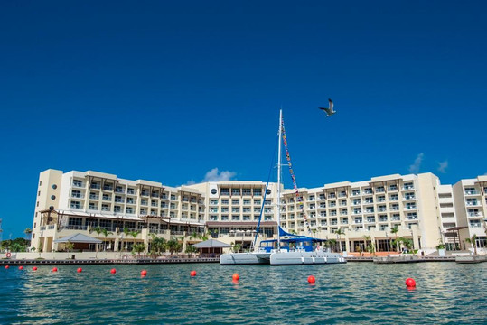 巴拉德罗米利亚码头公寓主图