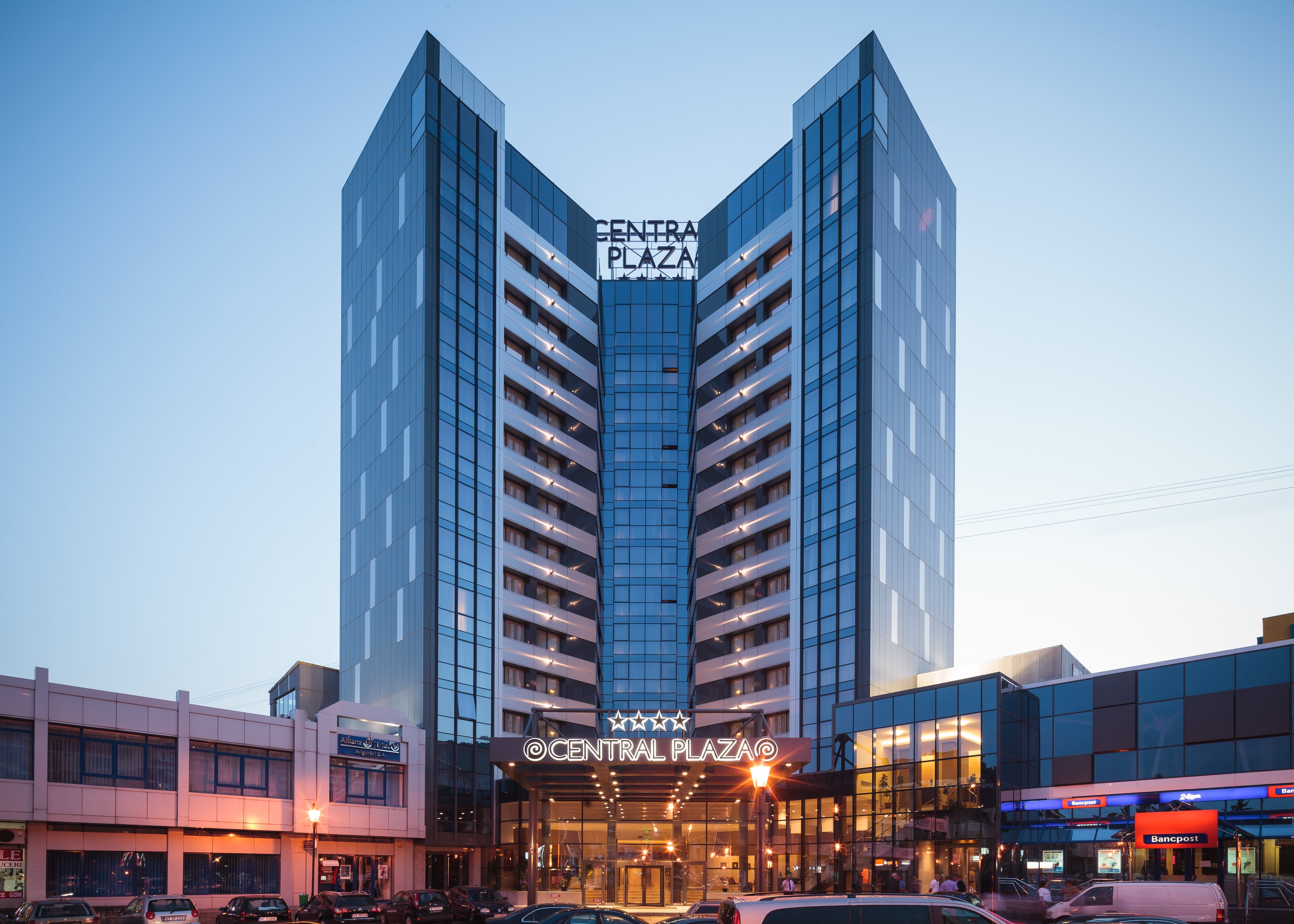 Central Plaza Hotel-官方