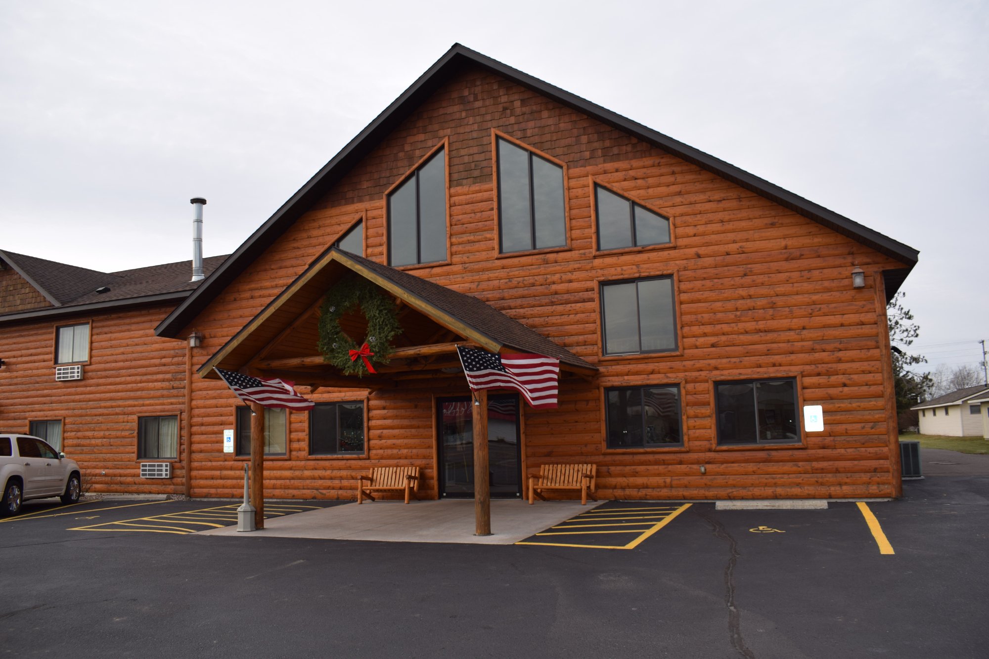 AmeriVu Inn & Suites-官方
