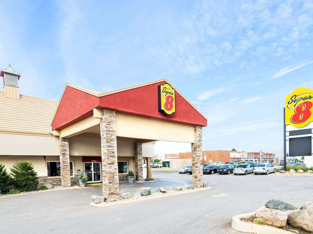 Super 8 by Wyndham Cambridge/Kitchener/Waterloo Area