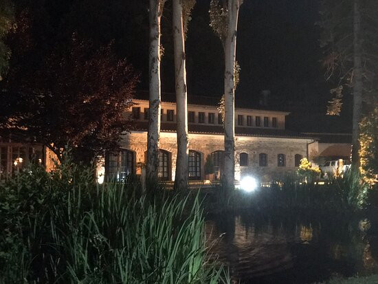 户撒圣伯纳特酒店主图