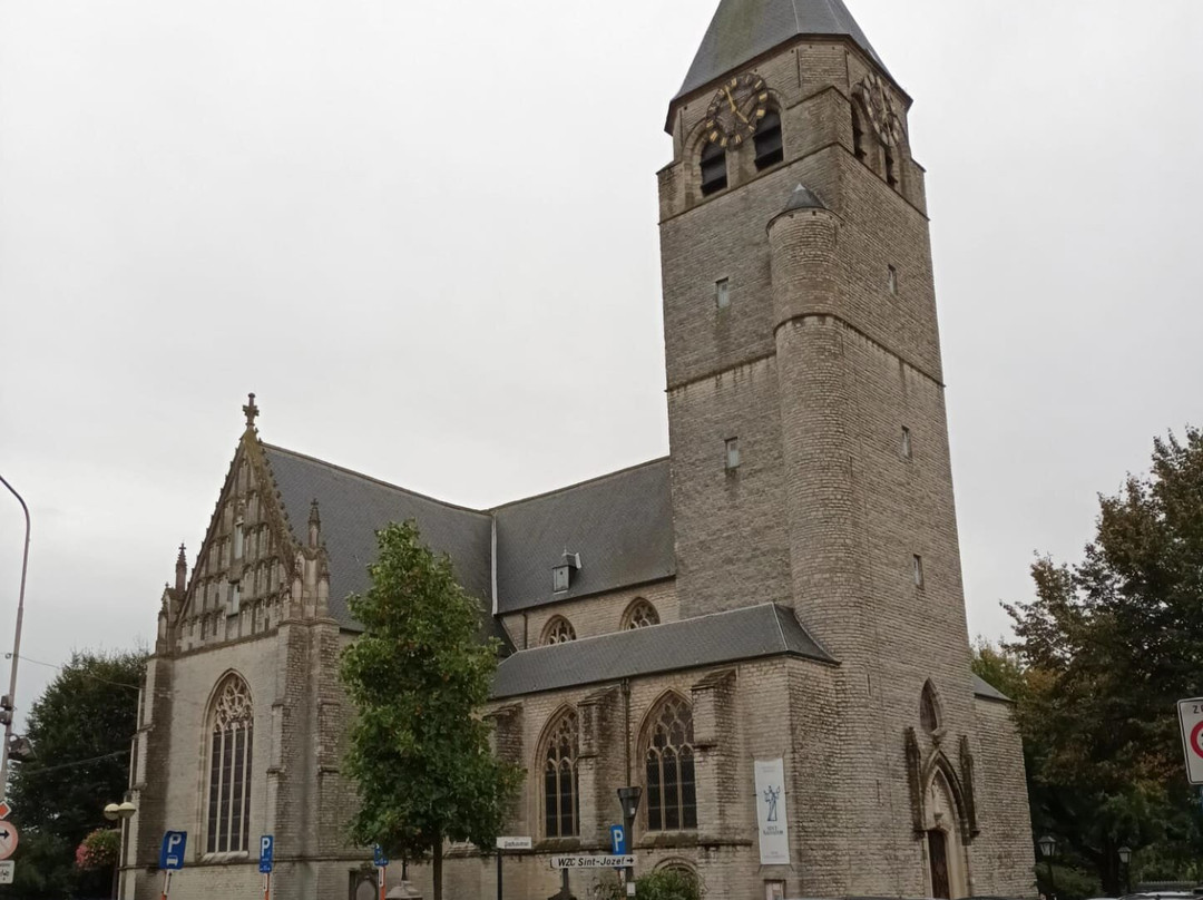 Sint-lambertuskerk Te Kessel (14e Eeuw)