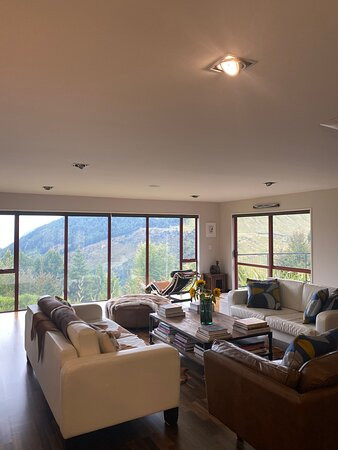 The Alpine Retreat主图