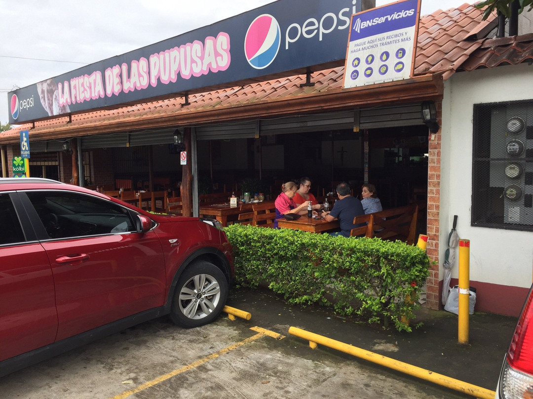 La Fiesta de las pupusas