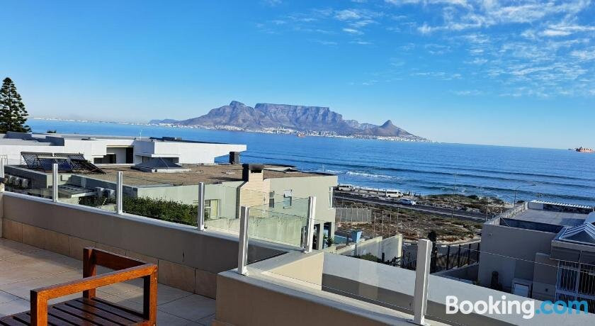 2WhiteWaters Bloubergstrand