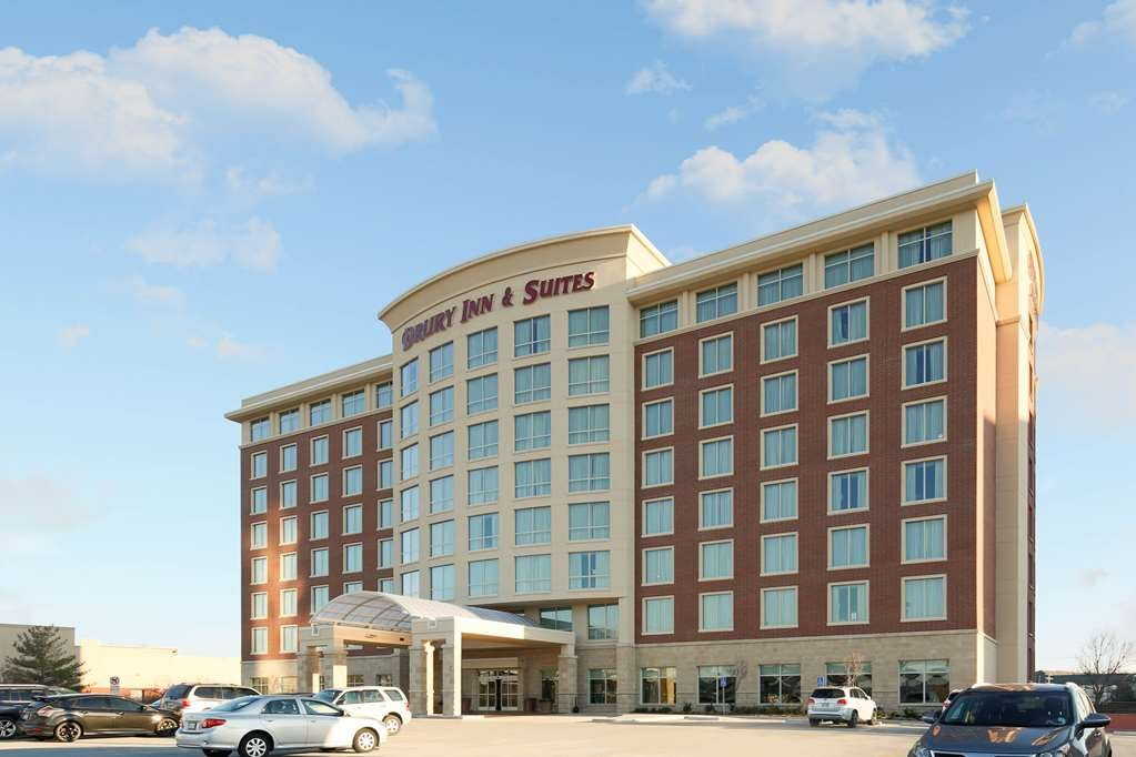 Drury Inn & Suites St. Louis Brentwood主图