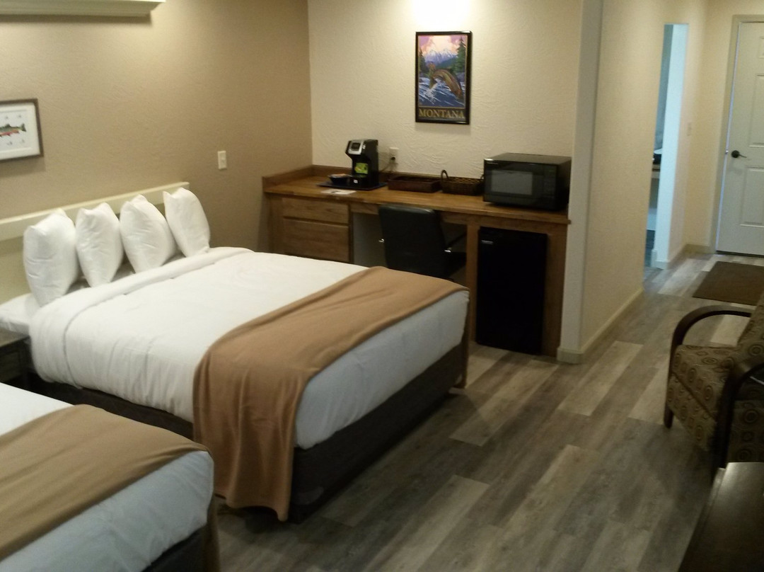 The River's Edge Motel