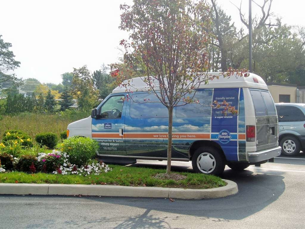 Hampton Inn & Suites Albany Airport主图