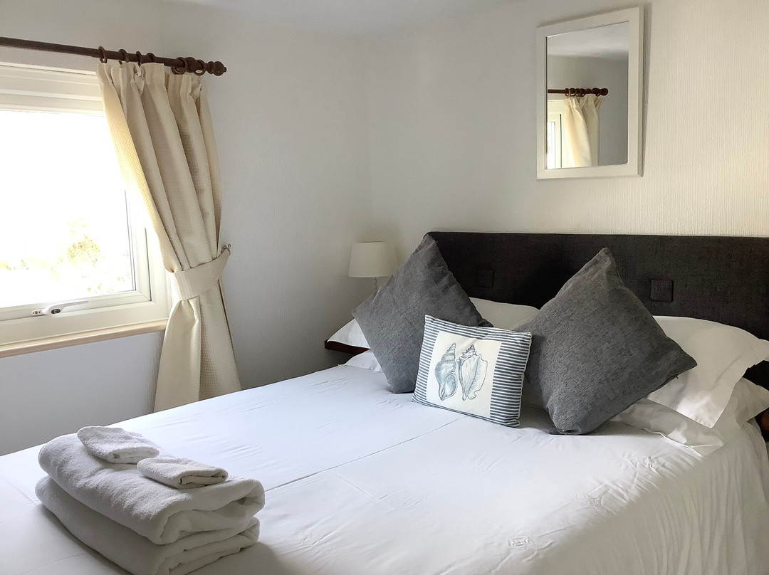Humphries Cross Apartments主图