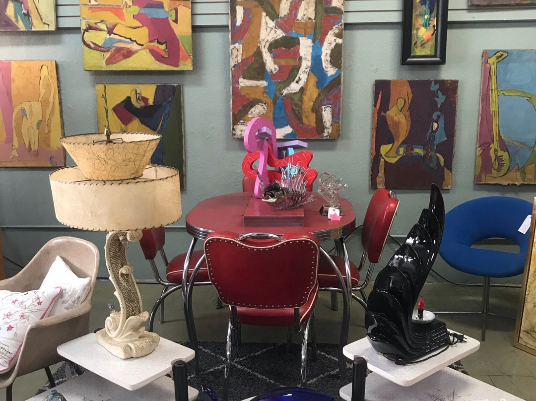 Court of Two Sisters-塔彭斯普林斯必去景点