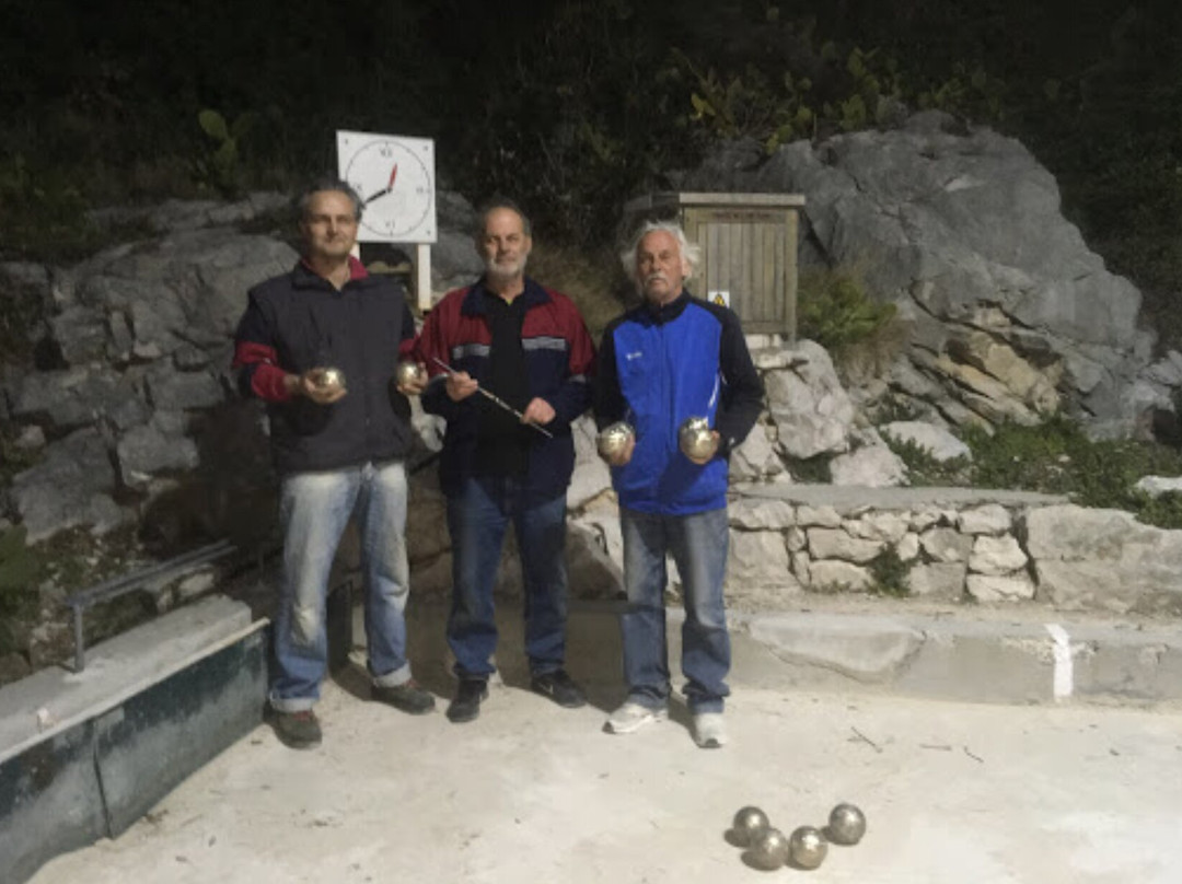 Povlja - Bocce Playing Field景点图片