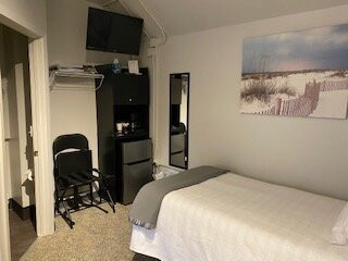 Deep Water Inn主图