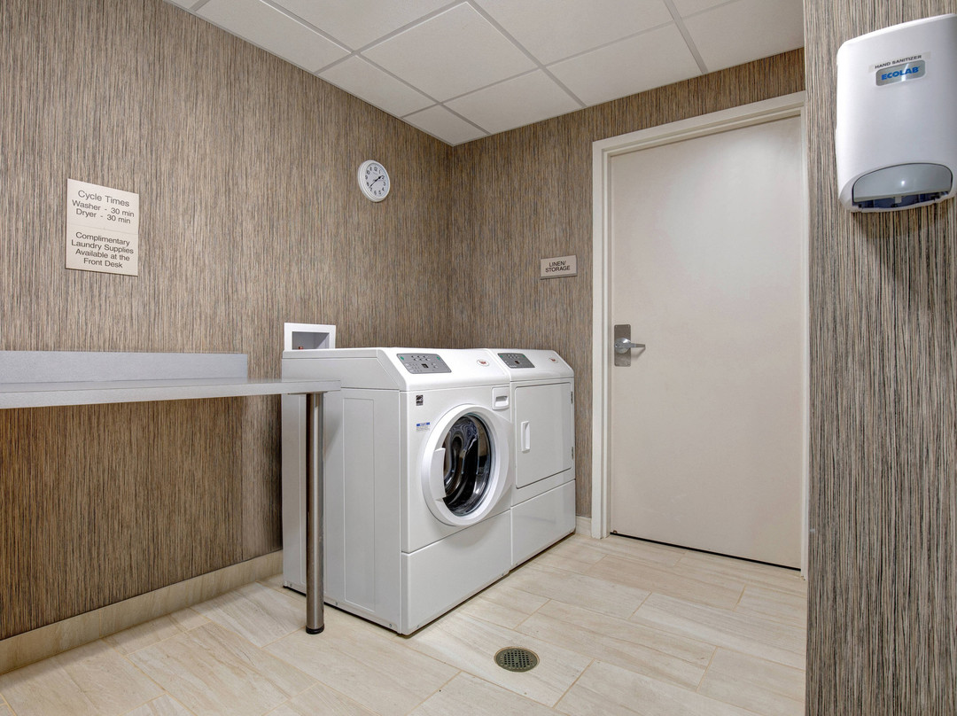 SpringHill Suites Orangeburg主图