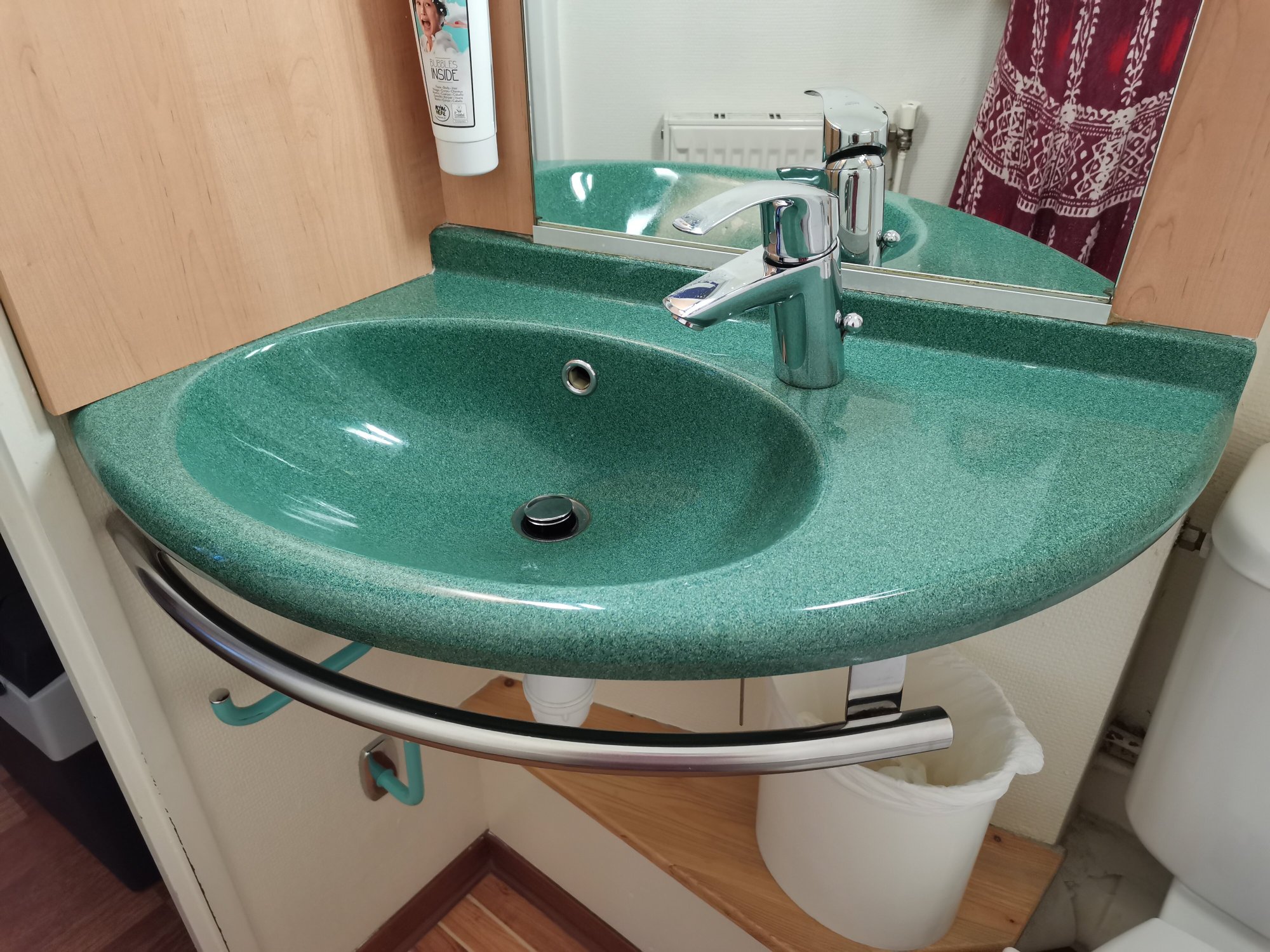 圣乔治夜宜必思酒店-浴室