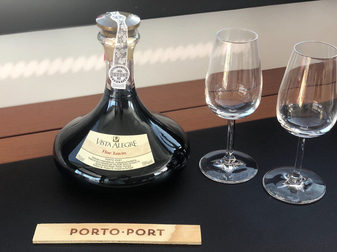LUXURY YACHTS景点图片