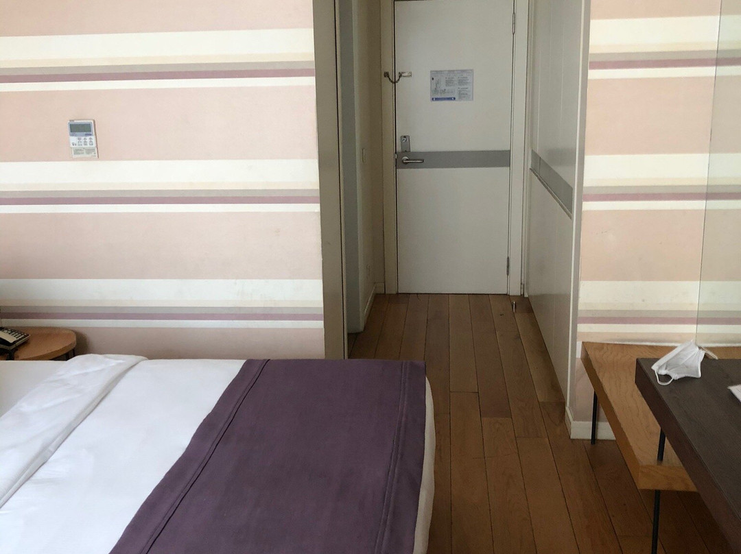 Wes Hotel主图