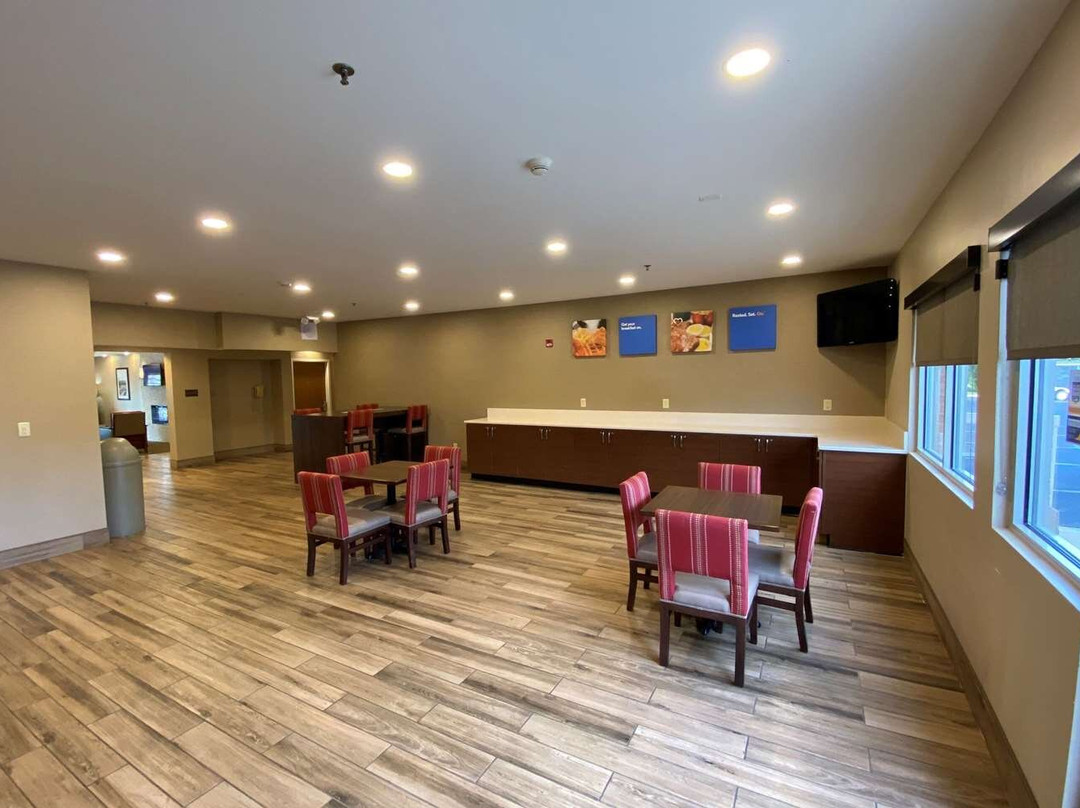 Comfort Inn Roanoke Airport主图