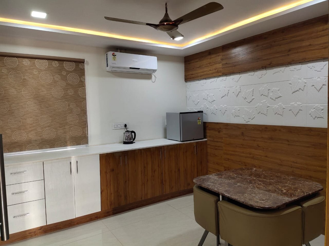 The SunRise Inn主图