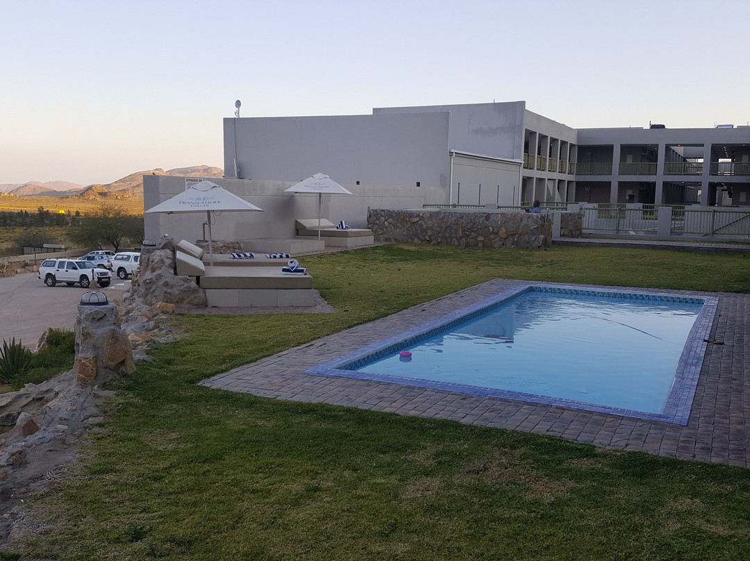 Springbok Inn by Country Hotels主图