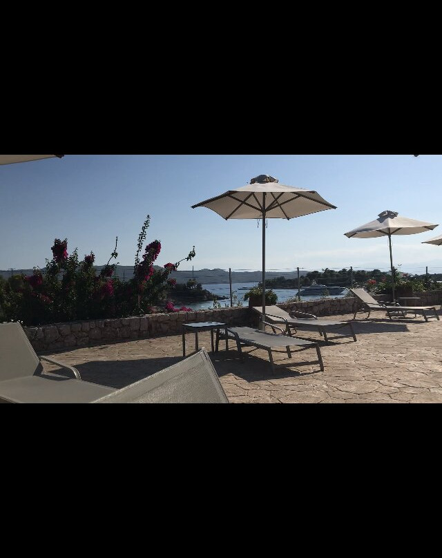 AKS Hinitsa Bay主图