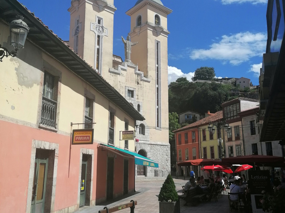 Iglesia de Santa Maria Magdalena-Linares de Ribadesella必去景点