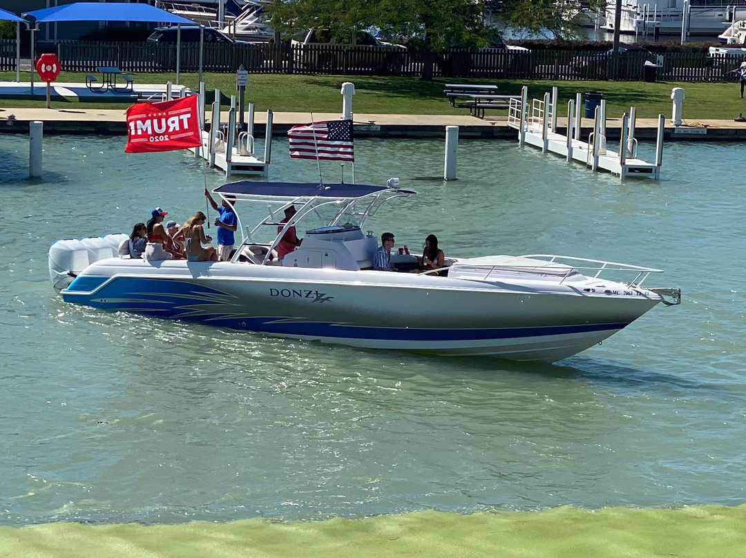 Oselka Marina-New Buffalo必去景点