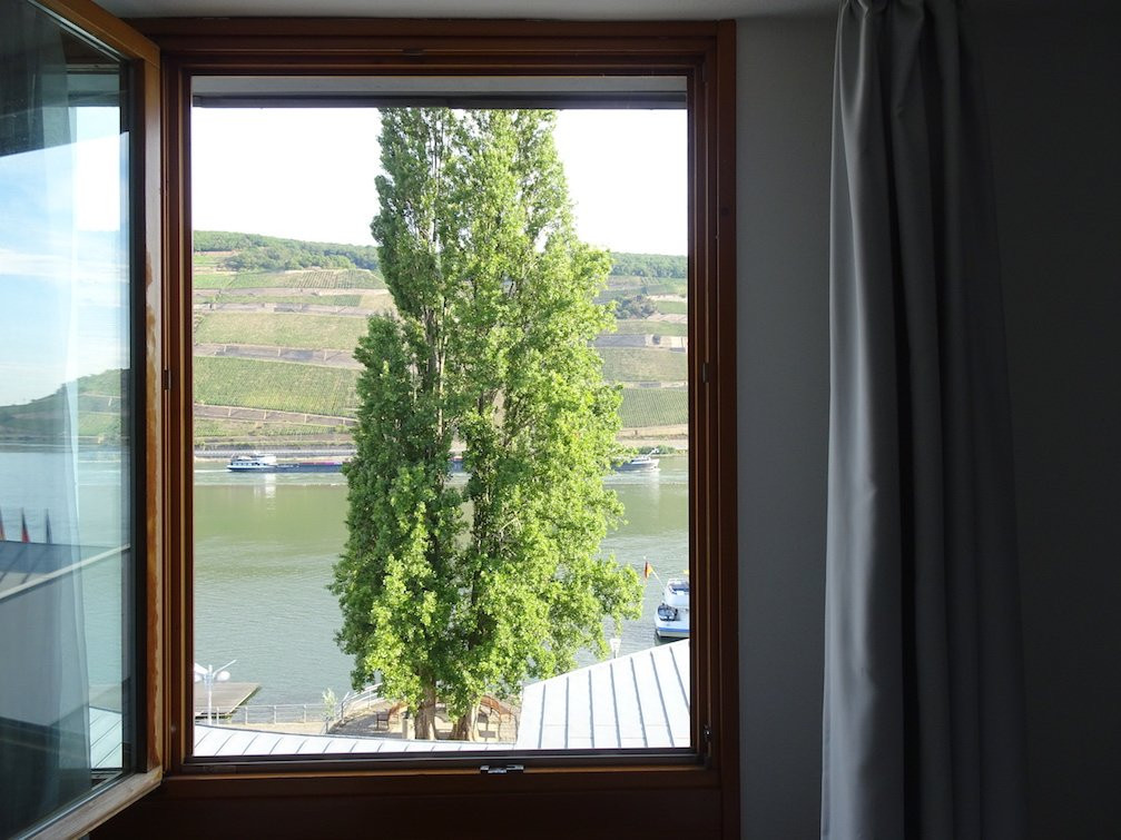 NH宾根酒店主图