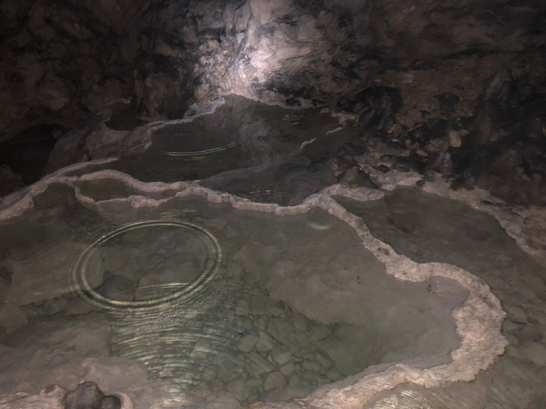 Grotta del Calgeron景点图片
