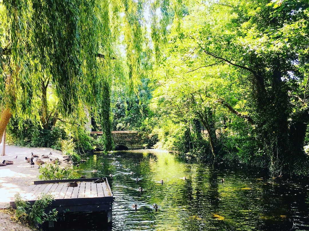 Waltham Abbey Gardens景点图片