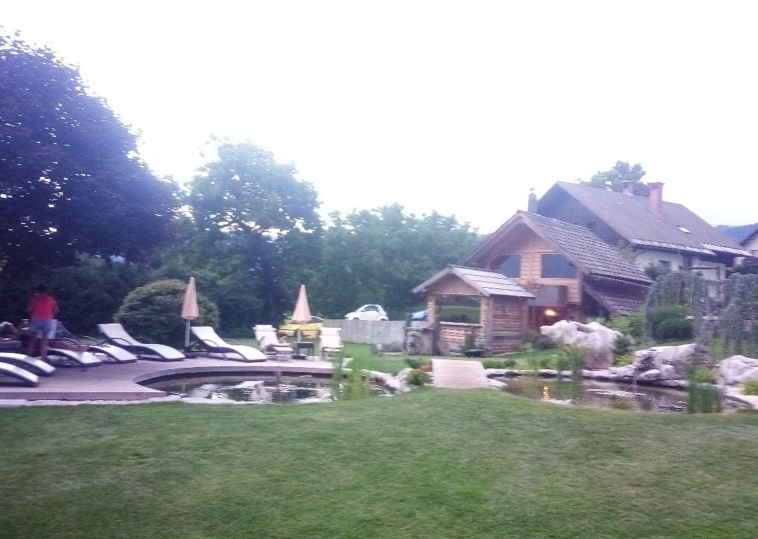 阿尔卑旅馆主图