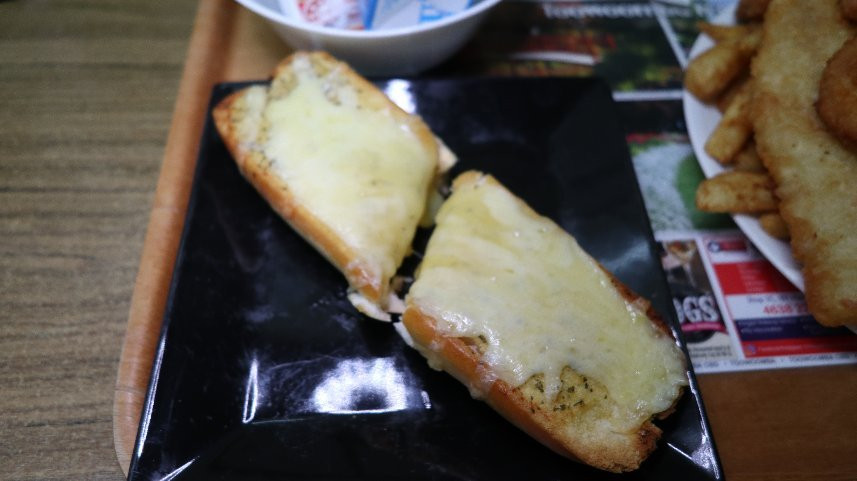 桥街汽车旅馆主图