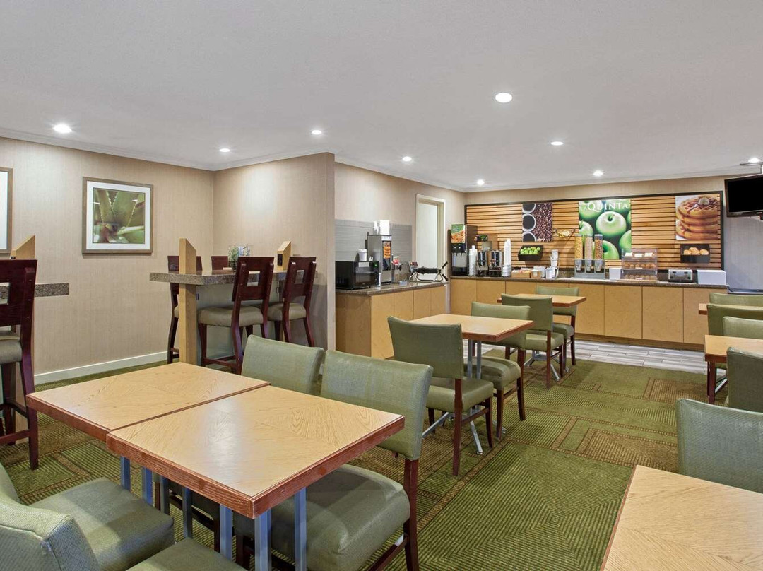 La Quinta Inn By Wyndham Auburn Worcester主图
