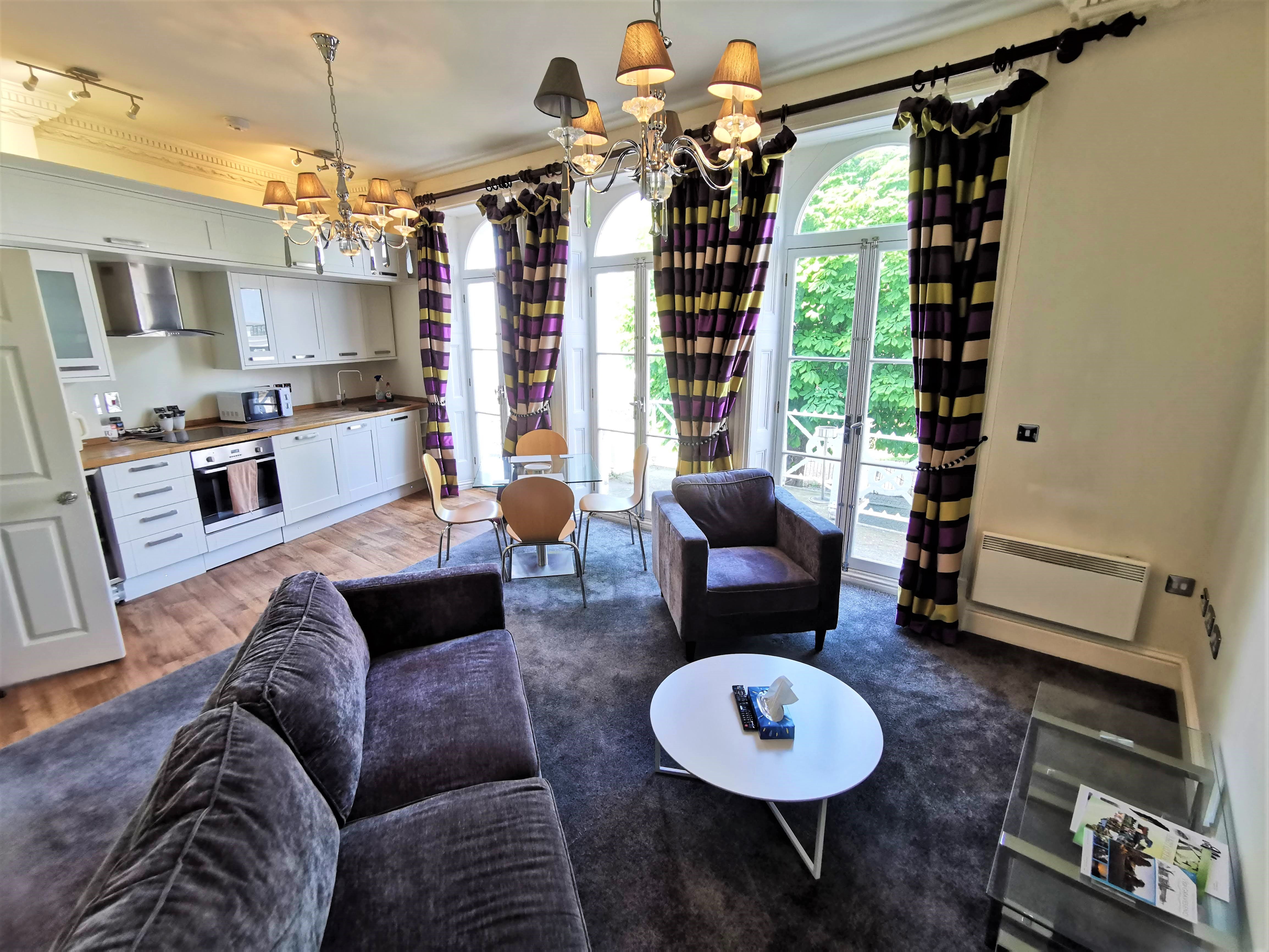 The Clarendon Royal Hotel-官方