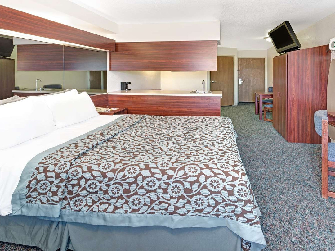 Days Inn by Wyndham Greeley主图