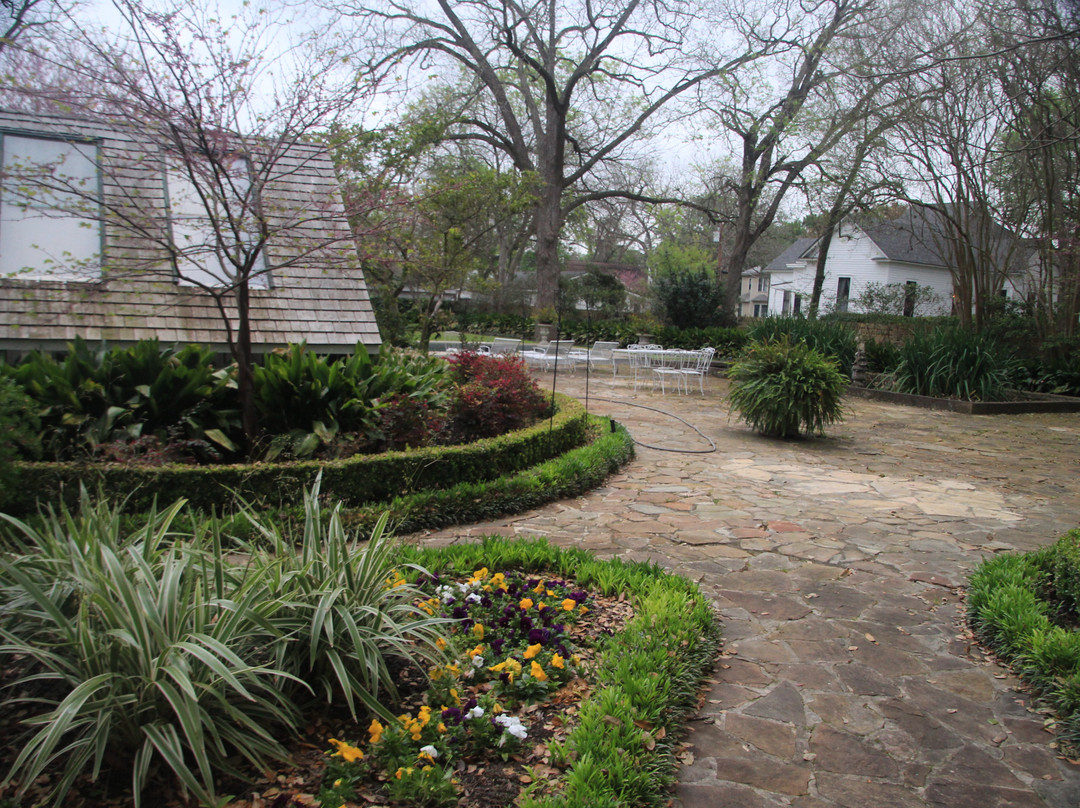 Belle Oaks Inn主图