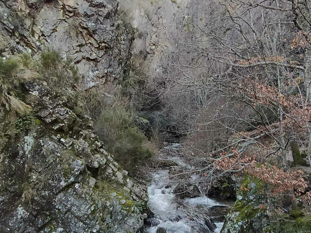Cascada De Nocedo景点图片