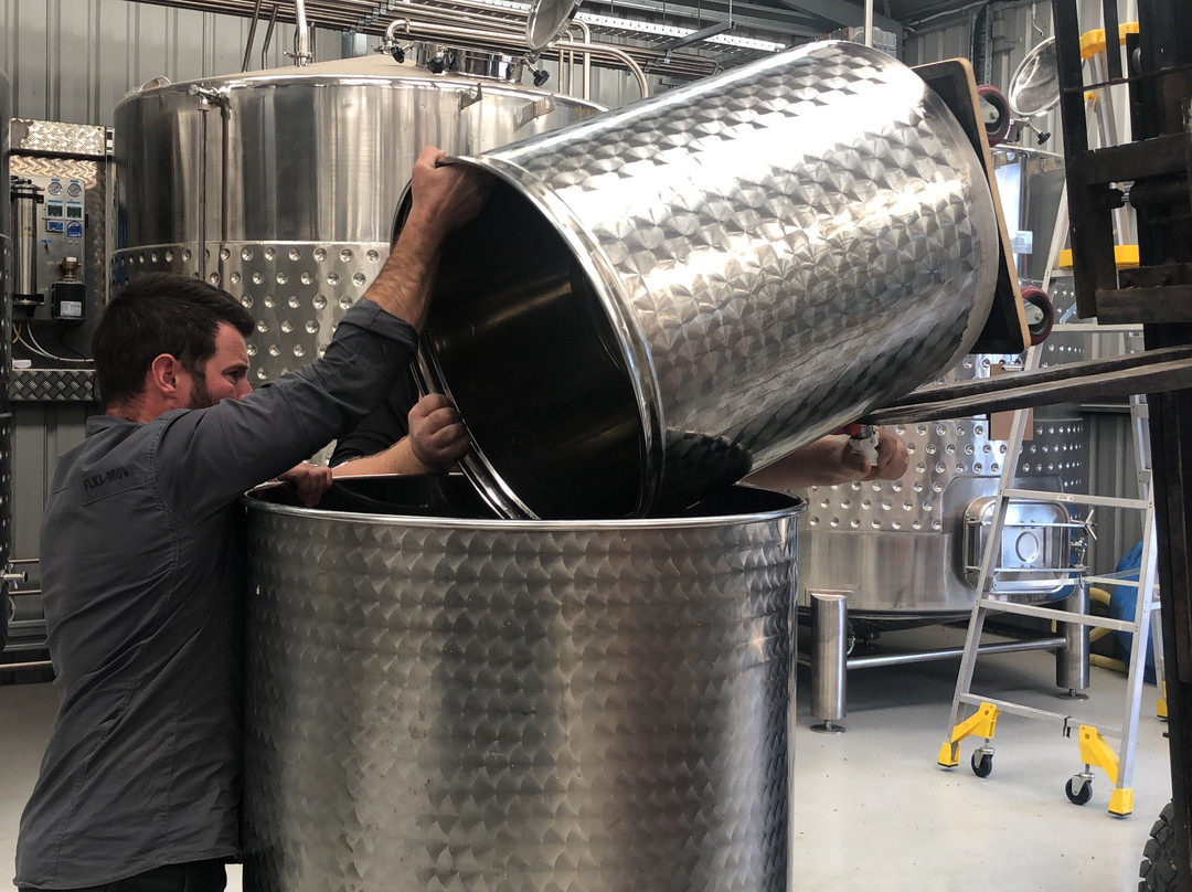 Adams Distillery-Perth (Tasmania)必去景点