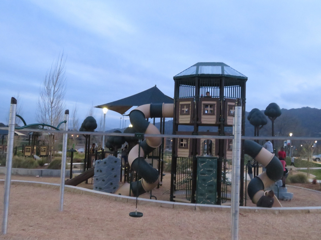 Patelco Sports Complex-普莱森顿必去景点