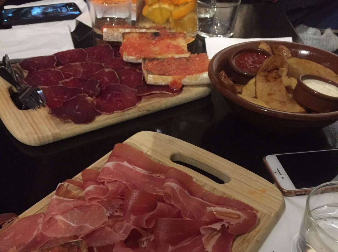 Beaumont旅游景点-Los Dos Hermanos