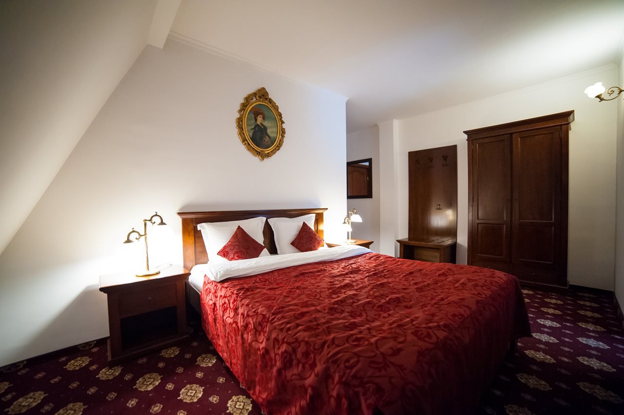 Pensiunea Vila Royal-官方