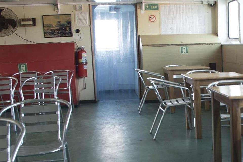 Regular ferry connection to Bocas town-Almirante必去景点