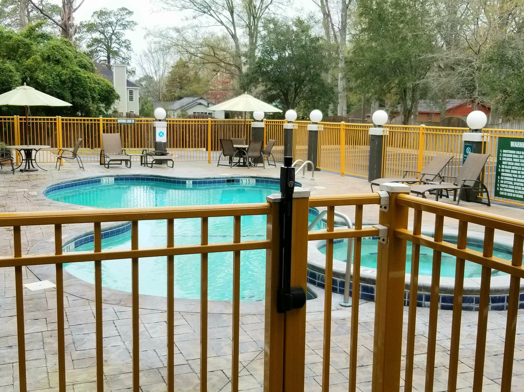 La Quinta Inn & Suites by Wyndham Savannah Airport - Pooler主图