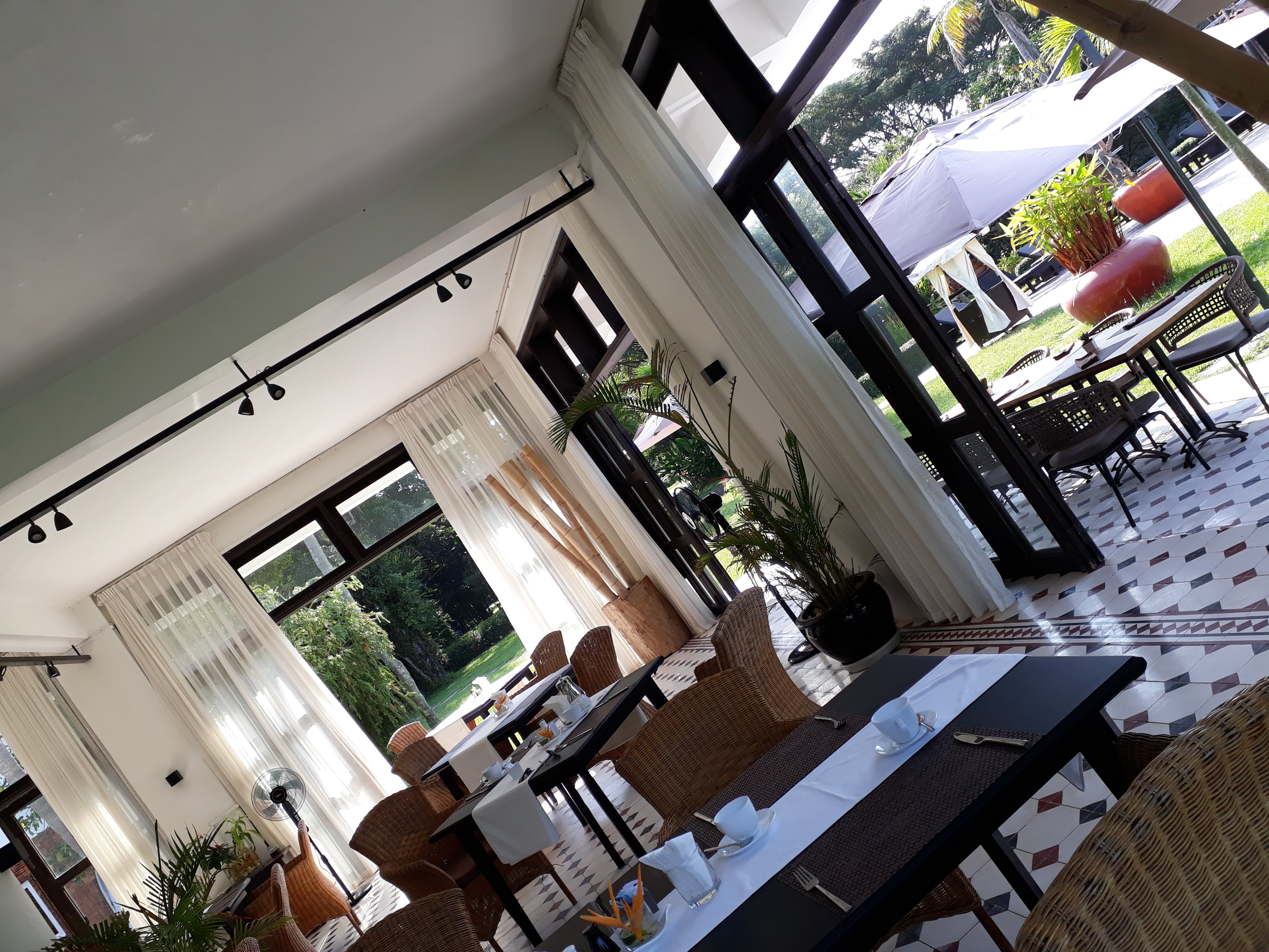 Samanea Beach Resort & Spa-餐饮
